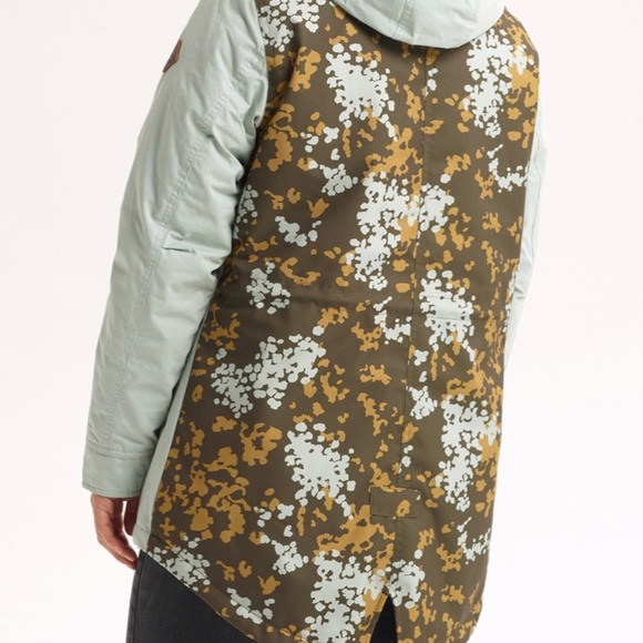 Burton Sadie Snowboard Jacket - Picture 3 of 11